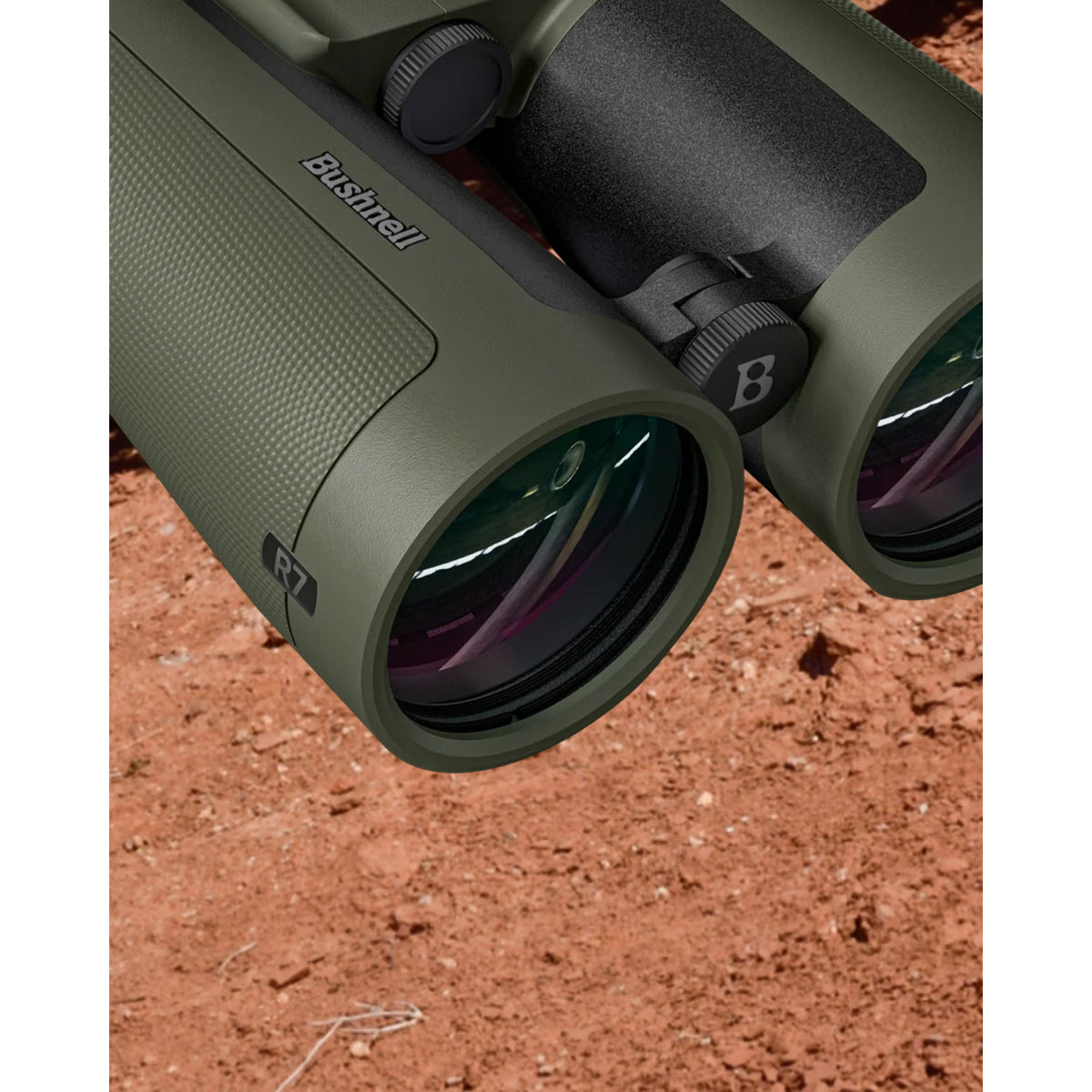 Bushnell R7 10x50 binocular on a 927 g magnesium alloy chassis, IPX7 waterproof and nitrogen purged