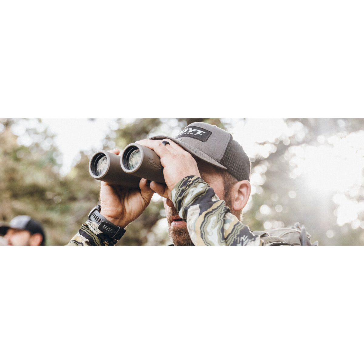 SIG Sauer ZULU4 HD 10x42 binocular on a magnesium chassis, IPX7 waterproof and fog-proof, focusing to 1.8 m
