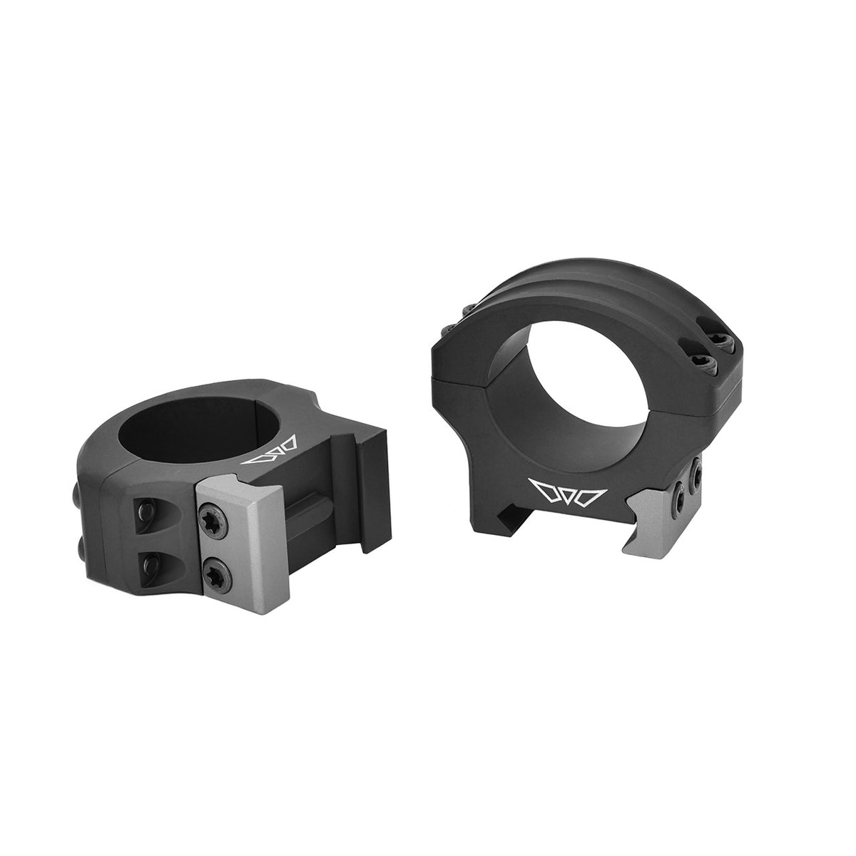 Warne HyperLite 8500M 1 inch low rings showing the grey clamping hardware